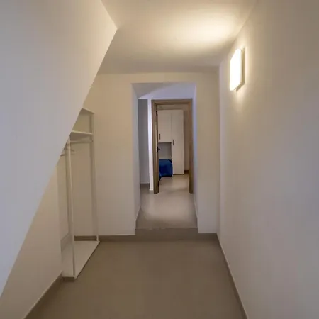 شقة Terrazza Maldacea X4 - With Private Terrace ماسّا لوبْرينسِ
